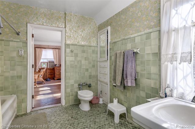 1686 Balmoral Drive, Detroit, MI 48203