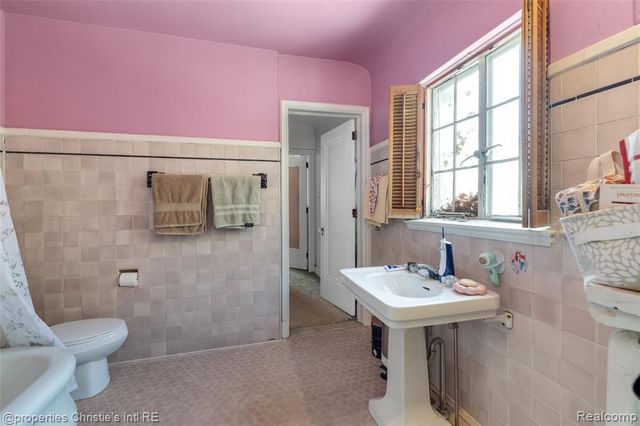 1686 Balmoral Drive, Detroit, MI 48203