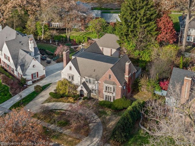 1686 Balmoral Drive, Detroit, MI 48203