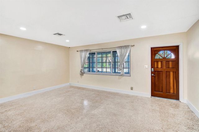 820 SE 4th Avenue, Delray Beach, FL 33483