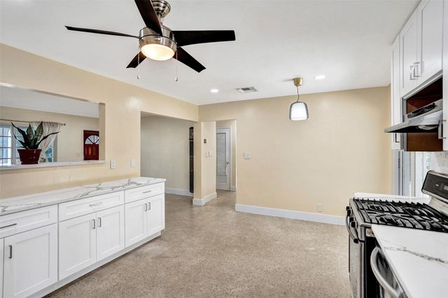 820 SE 4th Avenue, Delray Beach, FL 33483