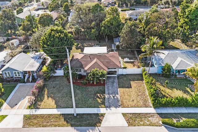 820 SE 4th Avenue, Delray Beach, FL 33483