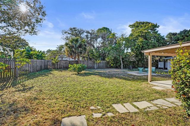 820 SE 4th Avenue, Delray Beach, FL 33483