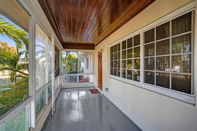 820 SE 4th Avenue, Delray Beach, FL 33483