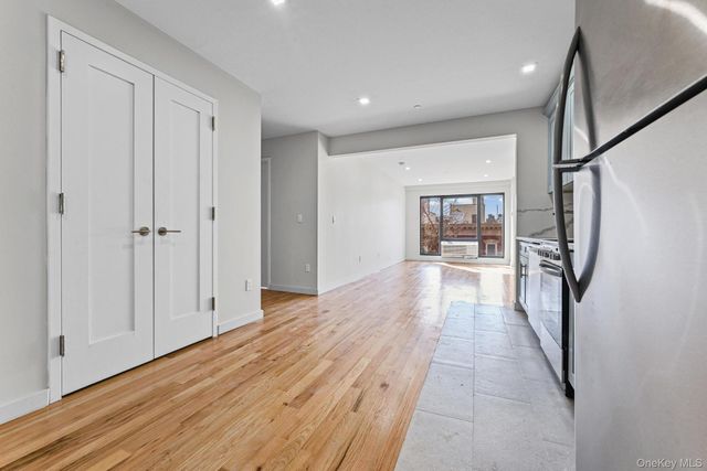 444 Graham Avenue 4L, Brooklyn, NY 11211