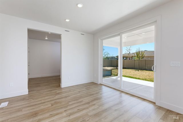 11257 Aspen Hill Dr, Caldwell, ID 83605