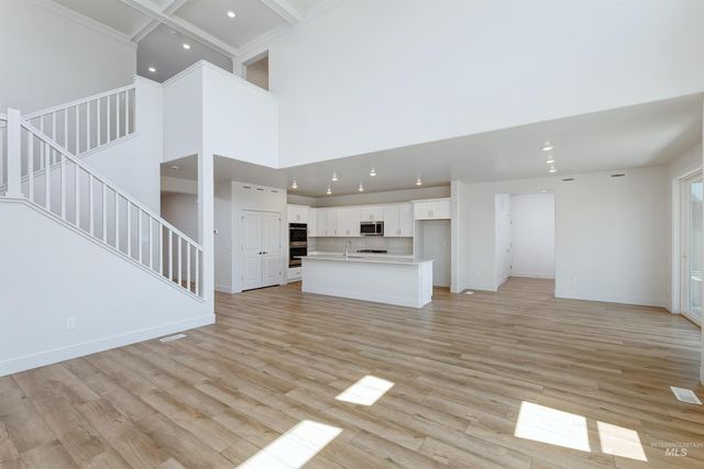 11257 Aspen Hill Dr, Caldwell, ID 83605