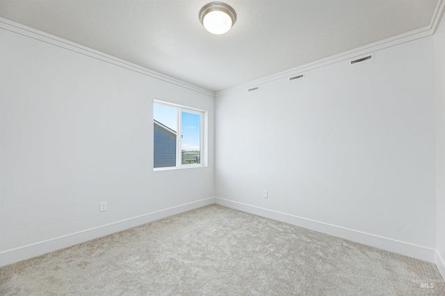 11257 Aspen Hill Dr, Caldwell, ID 83605