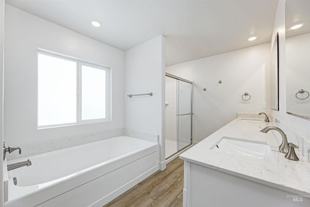 11257 Aspen Hill Dr, Caldwell, ID 83605