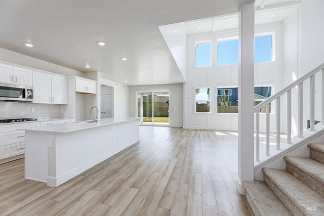 11257 Aspen Hill Dr, Caldwell, ID 83605