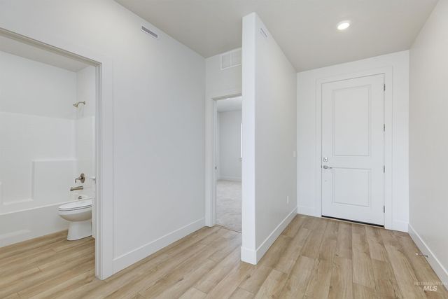 11257 Aspen Hill Dr, Caldwell, ID 83605