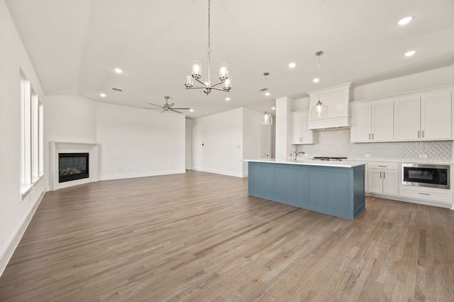 208 Basalt Lane, Reno, TX 76020