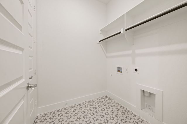 208 Basalt Lane, Reno, TX 76020