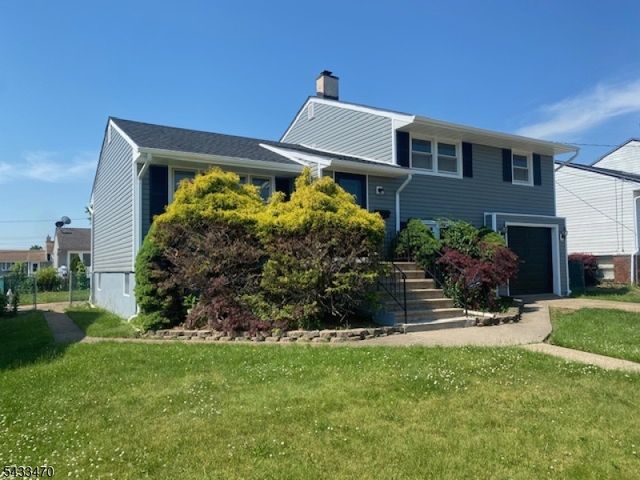 9 Bernath St, Carteret Boro, NJ 07008