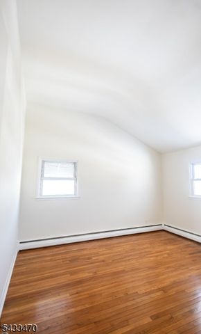 9 Bernath St, Carteret Boro, NJ 07008