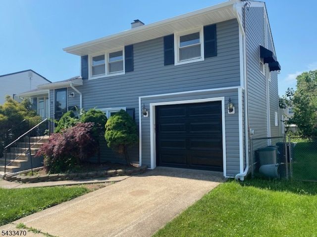 9 Bernath St, Carteret Boro, NJ 07008