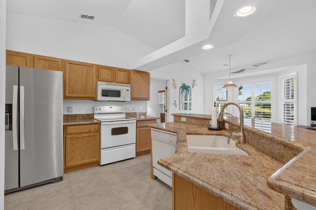 1802 SE Camden Street, Port St. Lucie, FL 34952