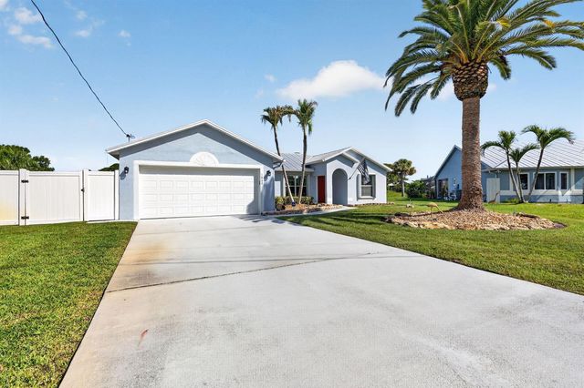 1802 SE Camden Street, Port St. Lucie, FL 34952