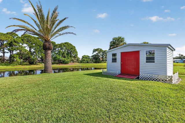 1802 SE Camden Street, Port St. Lucie, FL 34952