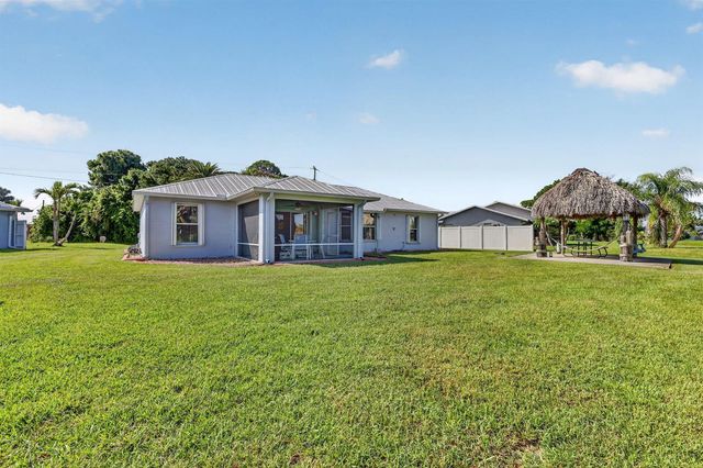 1802 SE Camden Street, Port St. Lucie, FL 34952
