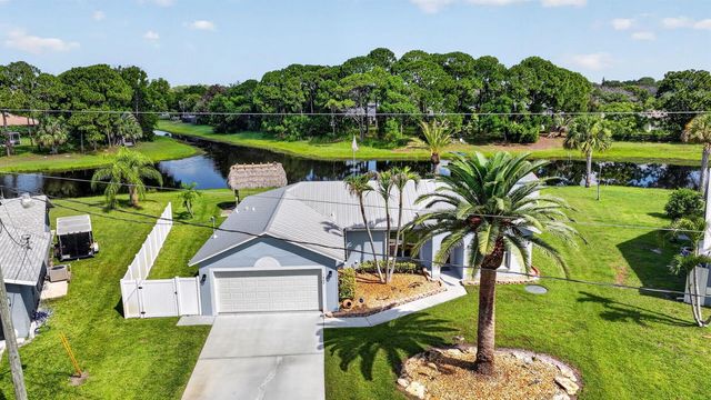 1802 SE Camden Street, Port St. Lucie, FL 34952