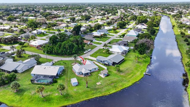1802 SE Camden Street, Port St. Lucie, FL 34952