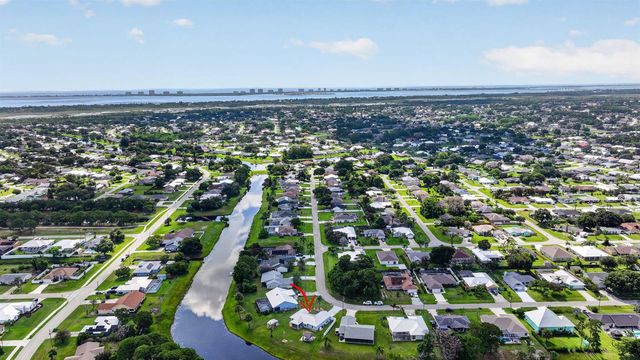 1802 SE Camden Street, Port St. Lucie, FL 34952