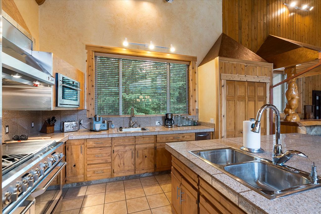 3700 Glen Lake Road, Eureka, MT 59917 photo 14