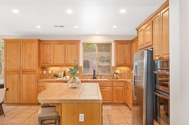 331 Nebbiolo Ct, El Dorado Hills, CA 95762