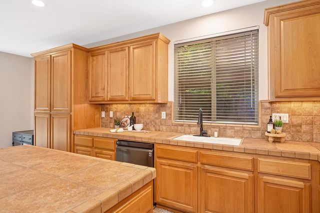 331 Nebbiolo Ct, El Dorado Hills, CA 95762