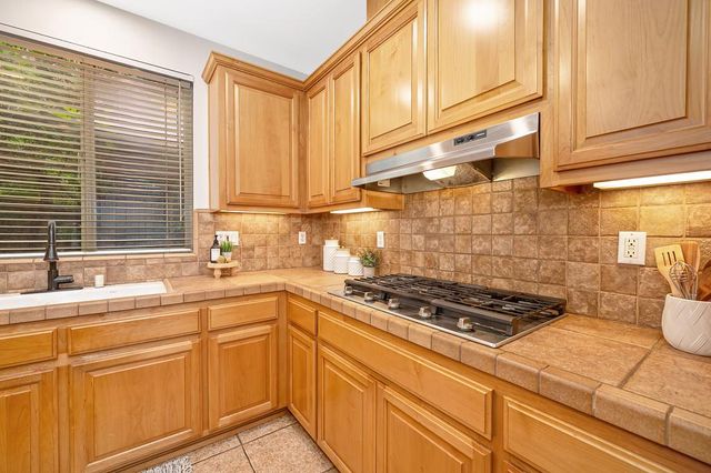 331 Nebbiolo Ct, El Dorado Hills, CA 95762