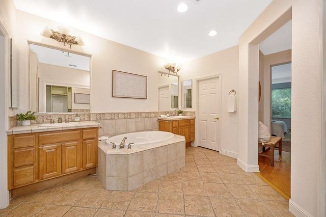 331 Nebbiolo Ct, El Dorado Hills, CA 95762