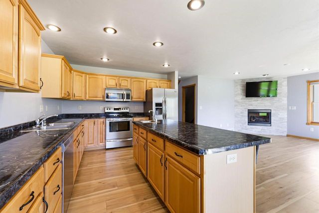 4816 N APPLE ROAD, Appleton, WI 54913