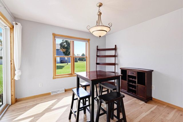 4816 N APPLE ROAD, Appleton, WI 54913