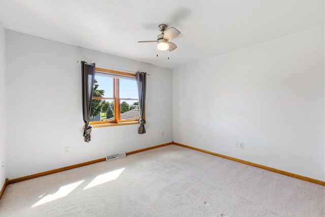 4816 N APPLE ROAD, Appleton, WI 54913