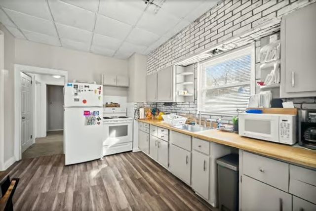 125 Center Ave, Burgettstown Boro, PA 15021