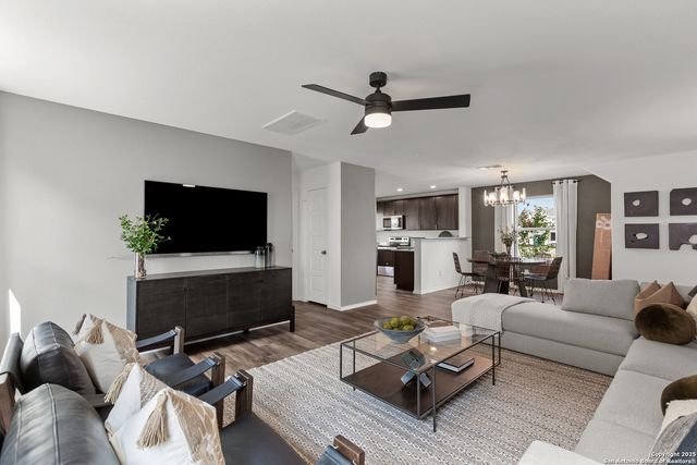 633 Rustic Grove, Boerne, TX 78006