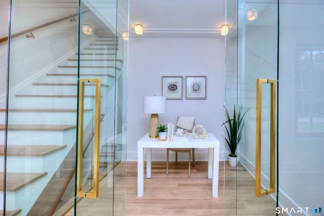 19 East Horseshoe Lane, Westport, CT 06880