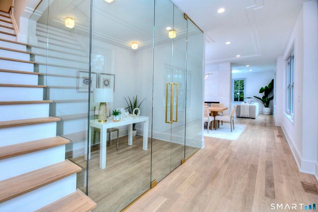 19 East Horseshoe Lane, Westport, CT 06880