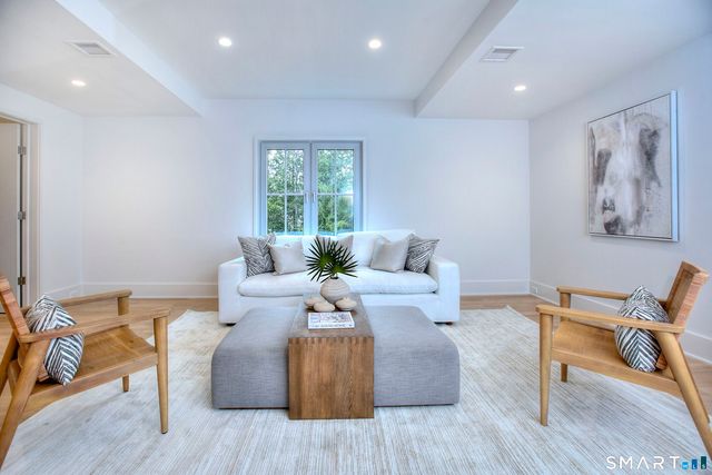 19 East Horseshoe Lane, Westport, CT 06880