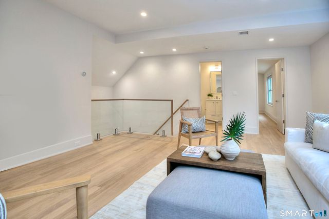 19 East Horseshoe Lane, Westport, CT 06880