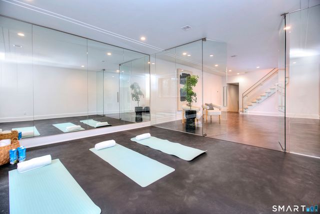 19 East Horseshoe Lane, Westport, CT 06880