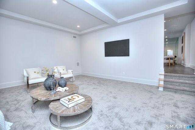 19 East Horseshoe Lane, Westport, CT 06880