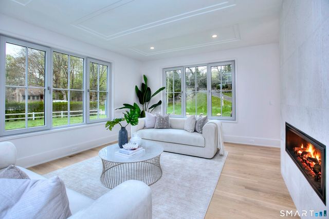 19 East Horseshoe Lane, Westport, CT 06880