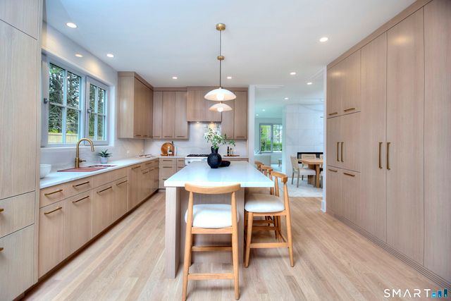 19 East Horseshoe Lane, Westport, CT 06880