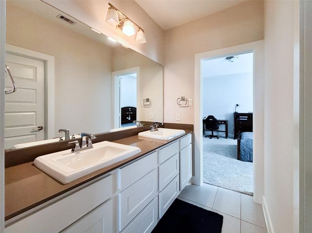 1211 Ryann Rose Creek Lane, Katy, TX 77494