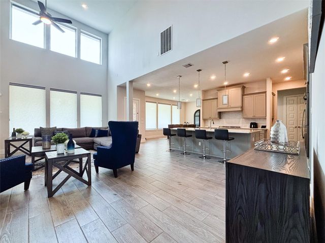 1211 Ryann Rose Creek Lane, Katy, TX 77494