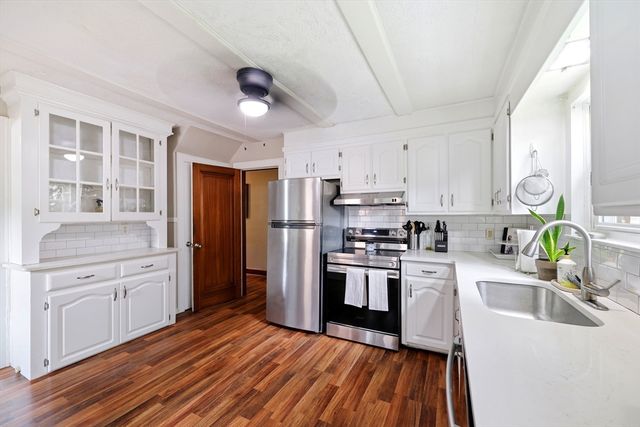 66 Rencelau St, Springfield, MA 01118