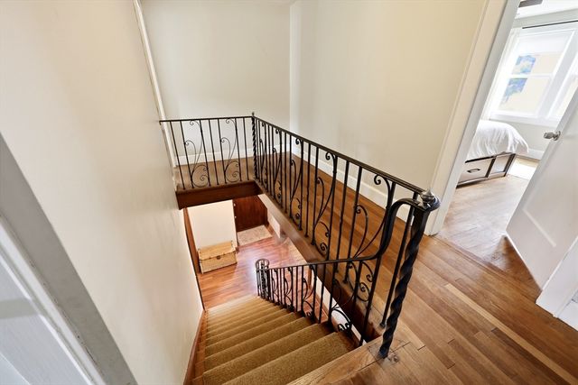 66 Rencelau St, Springfield, MA 01118