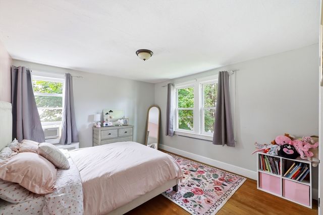 66 Rencelau St, Springfield, MA 01118